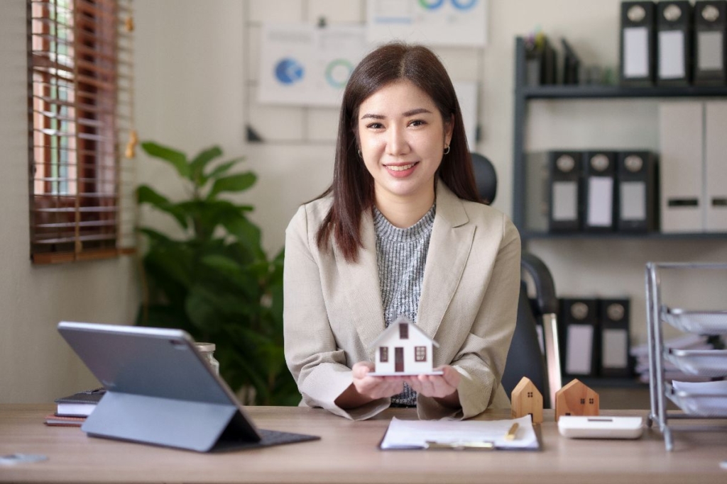 A real estate agent from a trust real estaste developer in the Philippines